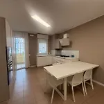 Spacious Near The Daire
